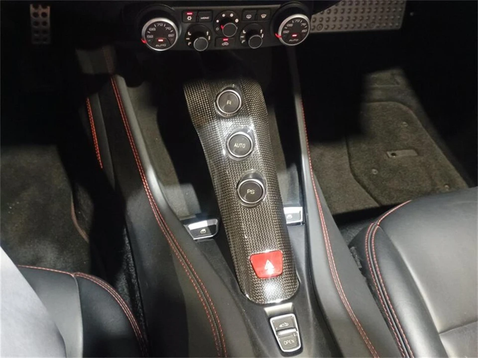 2018 Ferrari California T - Image 24 of 31