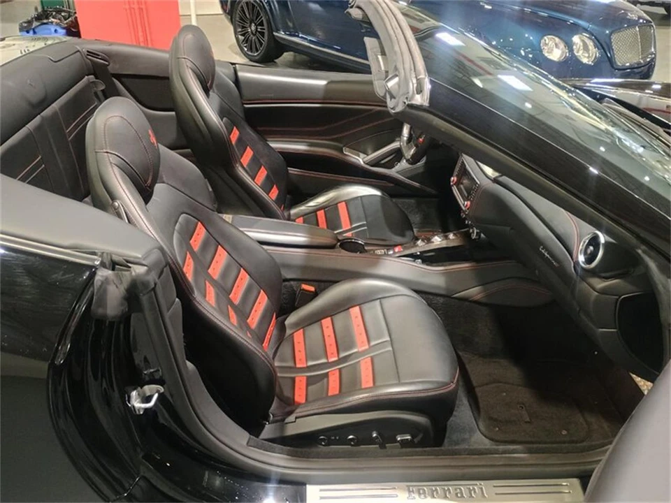 2018 Ferrari California T - Image 30 of 31