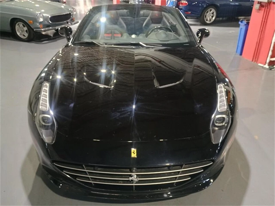 2018 Ferrari California T - Image 10 of 31