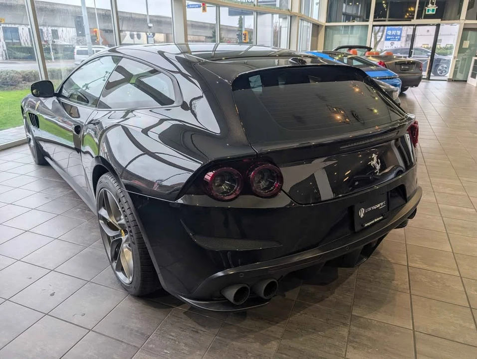 2018 Ferrari GTC4Lusso - Image 7 of 10