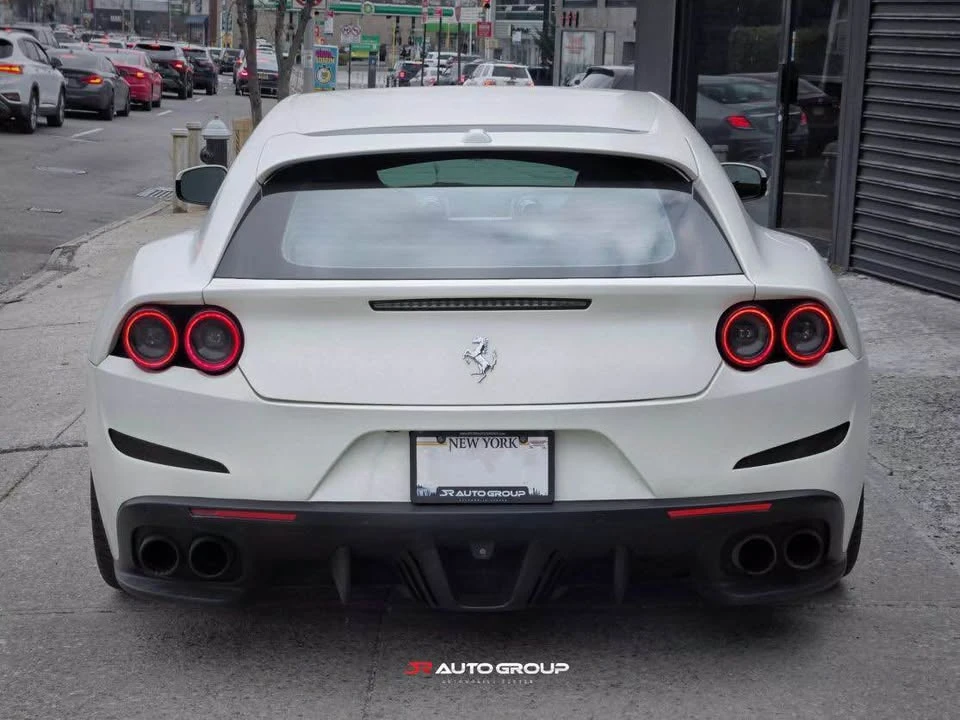 2018 Ferrari GTC4Lusso - Image 5 of 9