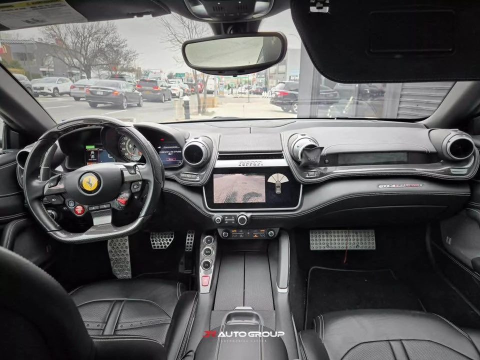 2018 Ferrari GTC4Lusso - Image 8 of 9