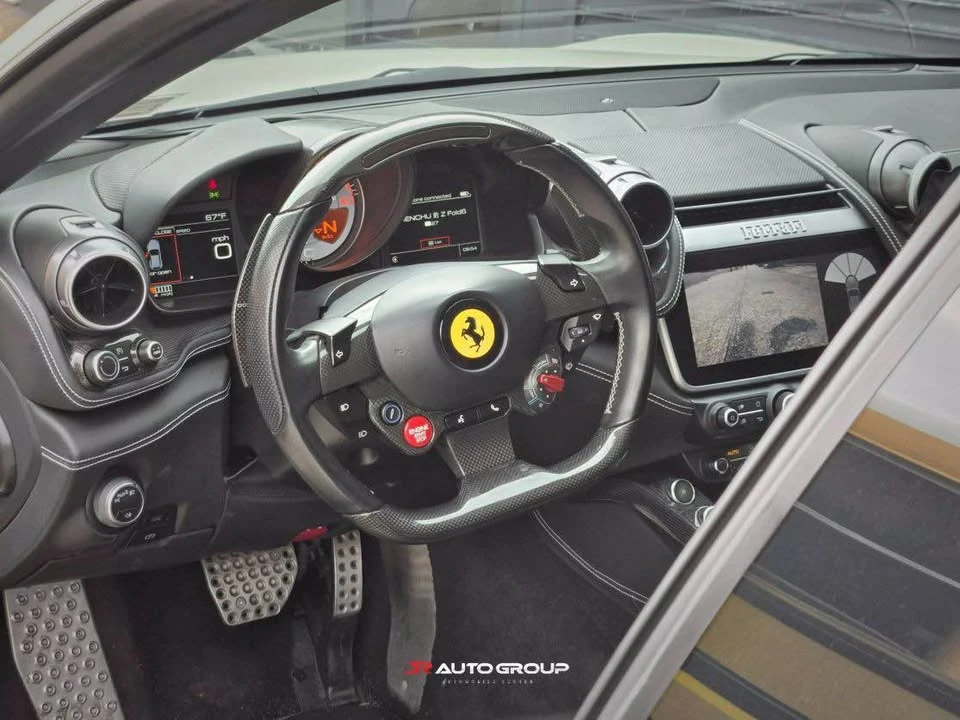 2018 Ferrari GTC4Lusso - Image 9 of 9