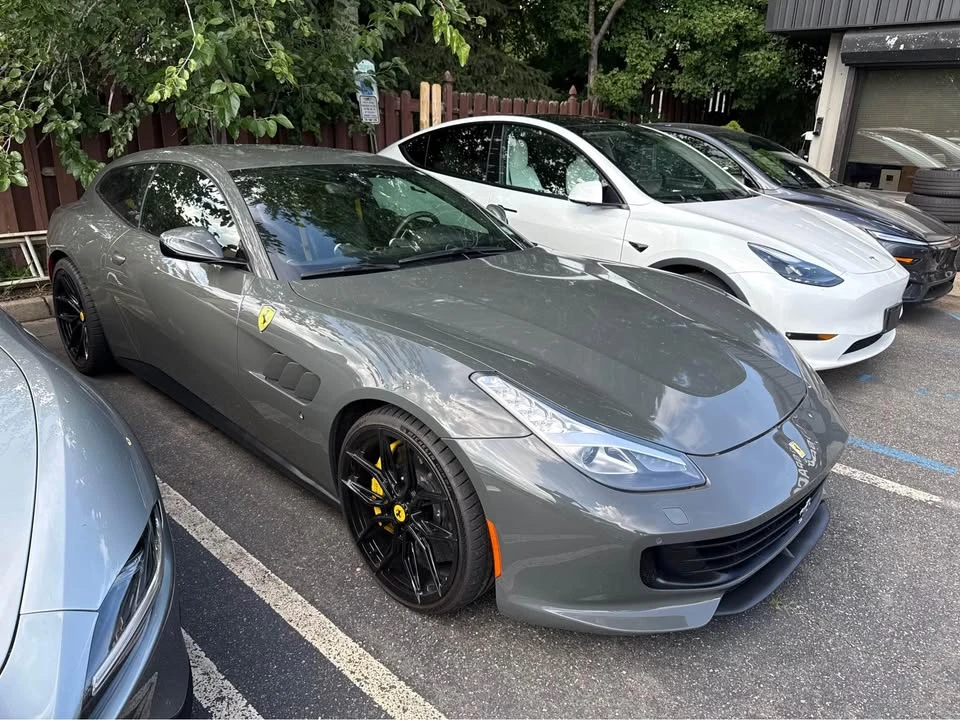 2018 Ferrari GTC4Lusso - Image 2 of 11