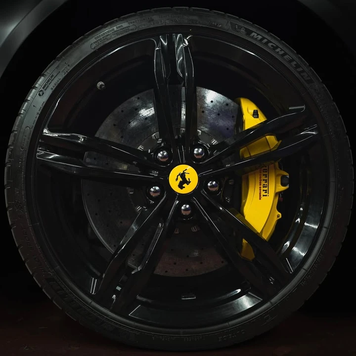 2018 Ferrari GTC4Lusso - Image 5 of 16