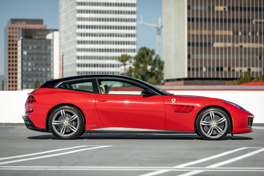 2018 Ferrari GTC4Lusso - Image 21 of 31