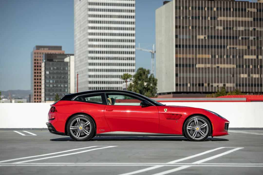2018 Ferrari GTC4Lusso - Image 20 of 31
