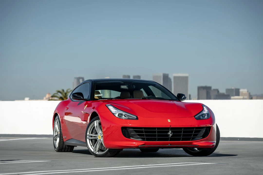 2018 Ferrari GTC4Lusso - Image 16 of 31
