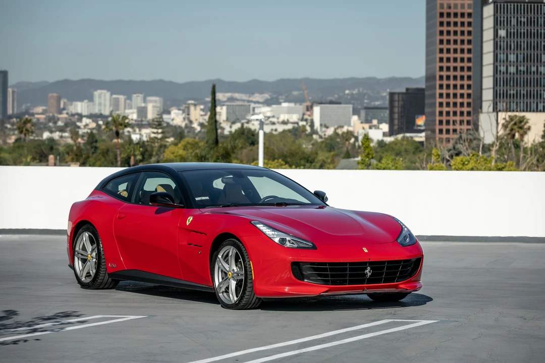 2018 Ferrari GTC4Lusso - Image 17 of 31