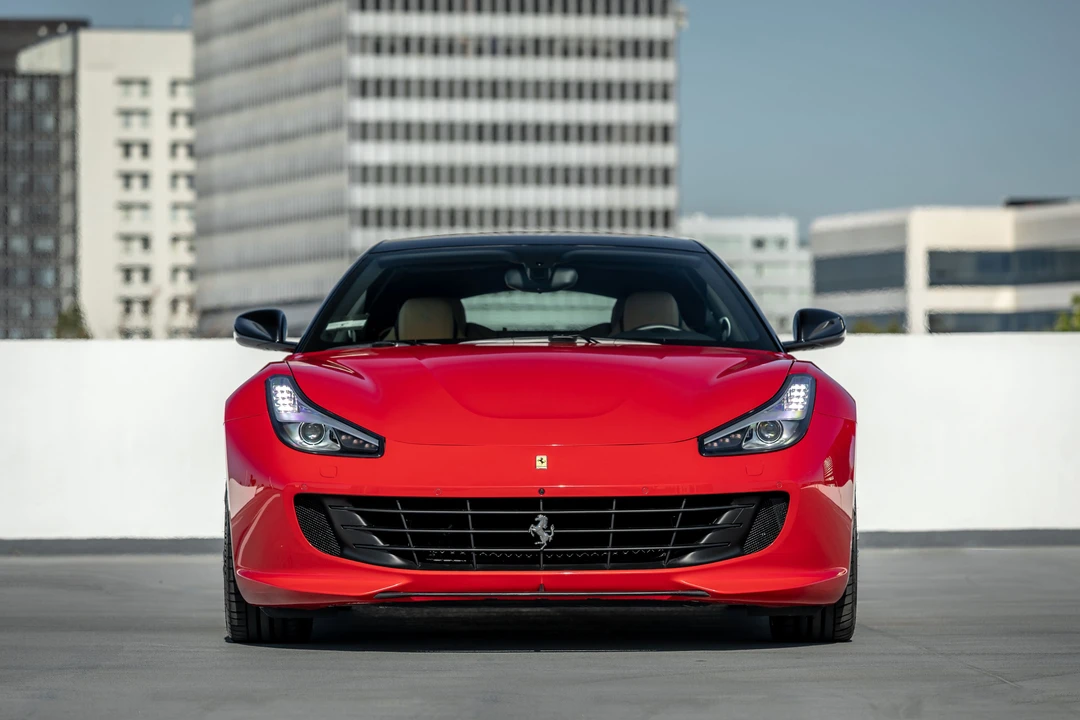2018 Ferrari GTC4Lusso - Image 12 of 31