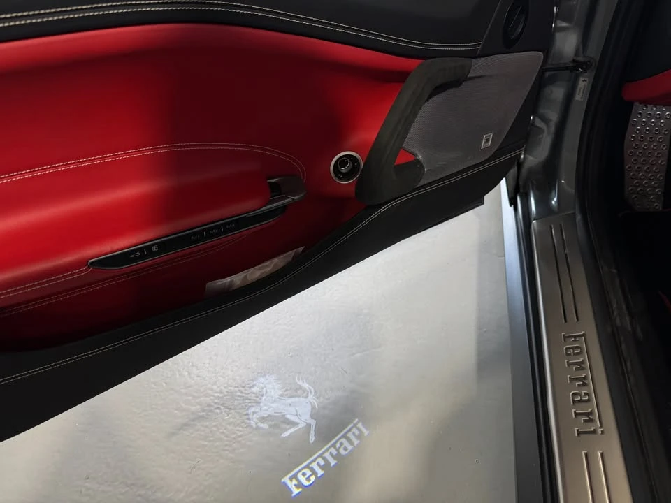 2018 Ferrari GTC4Lusso - Image 16 of 17