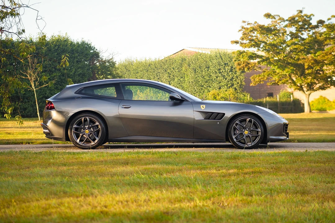 2018 Ferrari GTC4Lusso T - Image 13 of 31