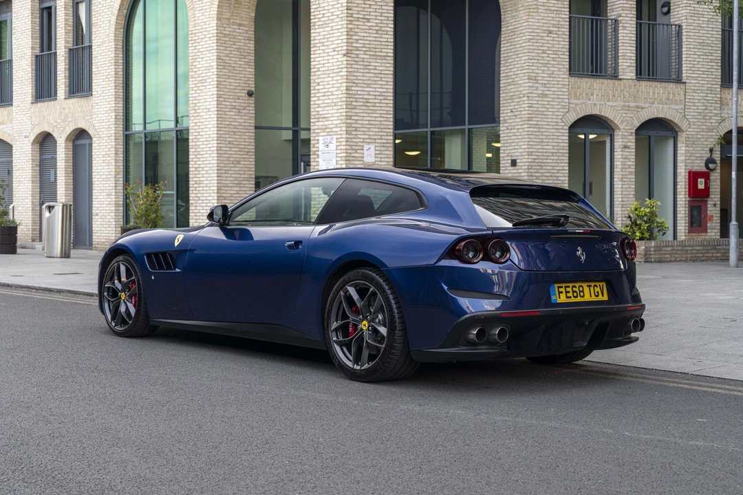 2018 Ferrari GTC4Lusso T - Image 6 of 31