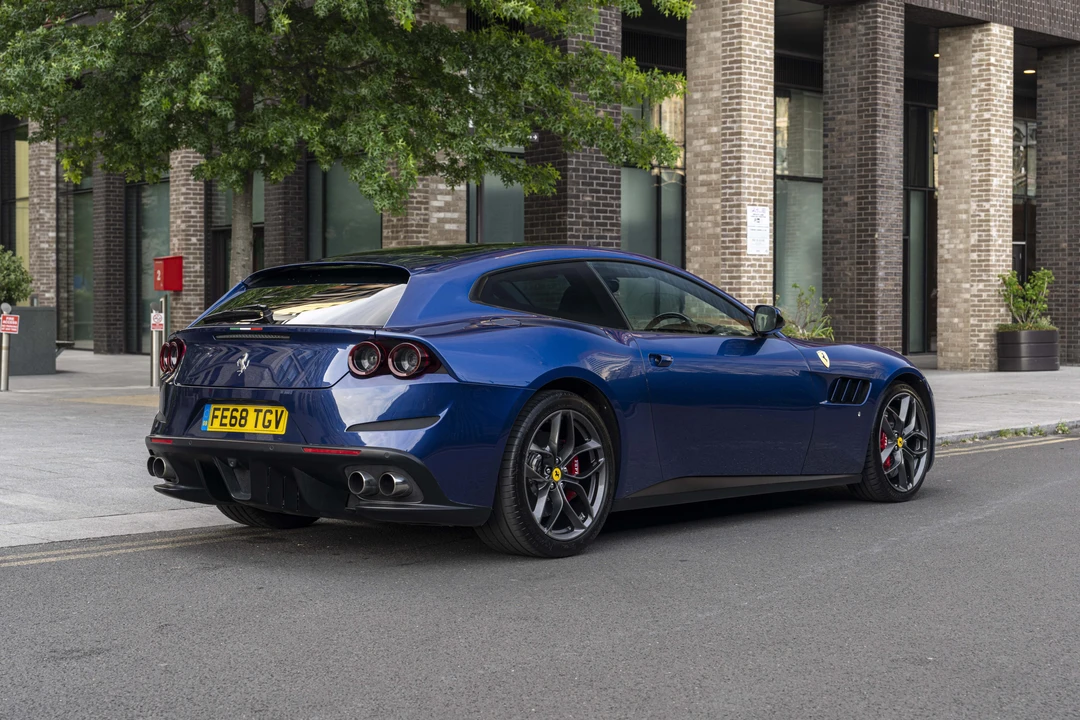 2018 Ferrari GTC4Lusso T - Image 4 of 31