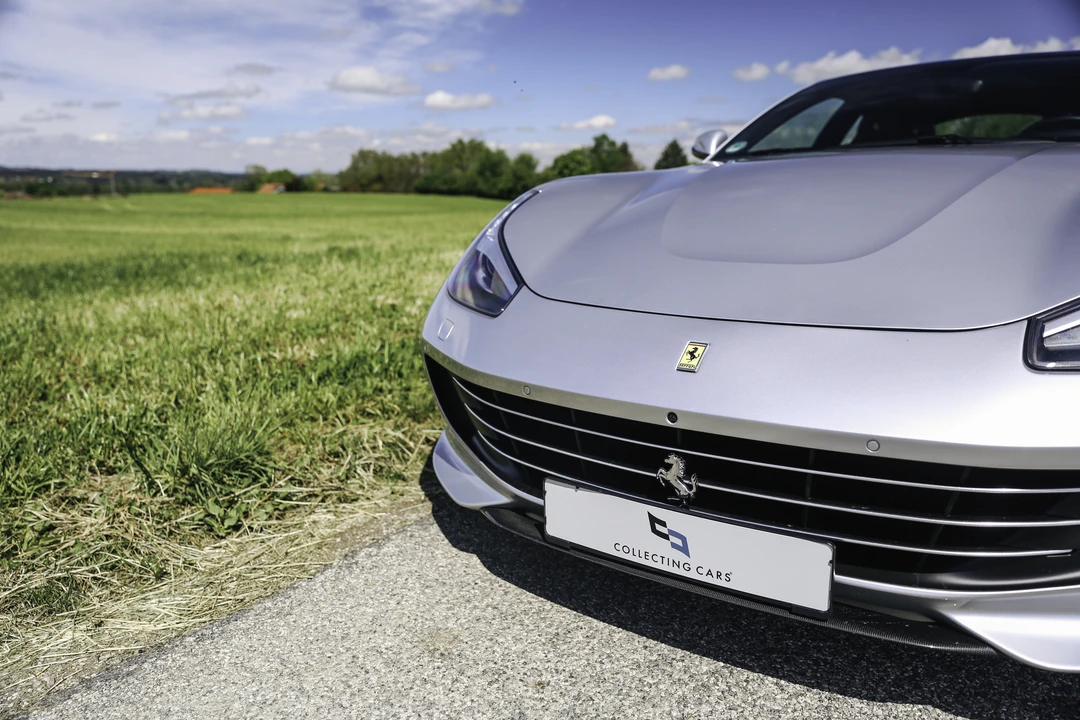 2018 Ferrari GTC4Lusso - Image 13 of 31