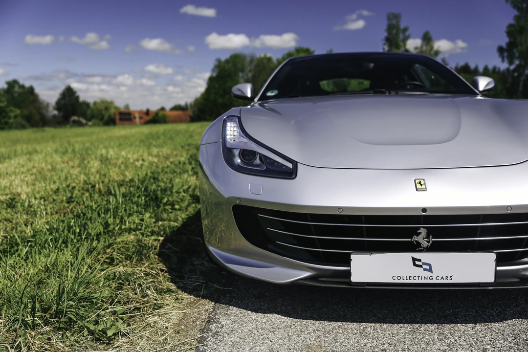 2018 Ferrari GTC4Lusso - Image 19 of 31