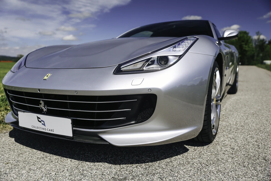 2018 Ferrari GTC4Lusso - Image 27 of 31