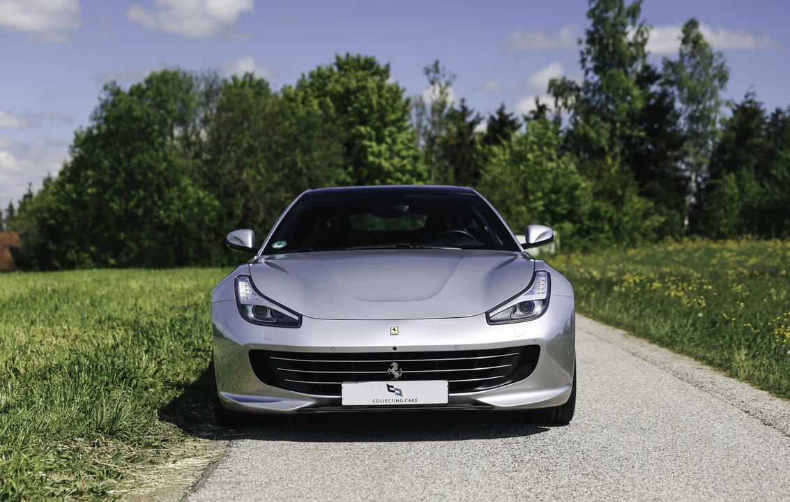 2018 Ferrari GTC4Lusso - Image 2 of 31