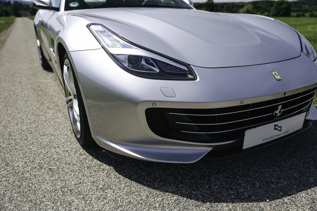 2018 Ferrari GTC4Lusso - Image 24 of 31
