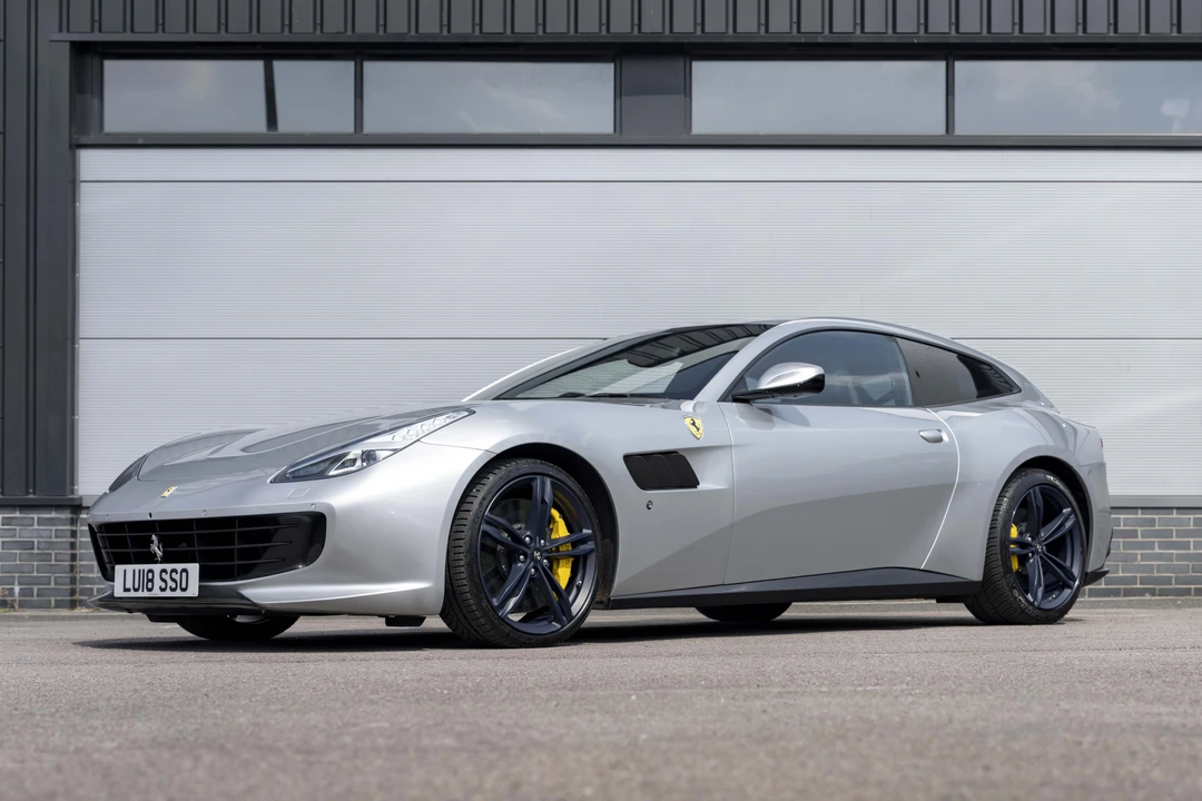 2018 Ferrari GTC4Lusso - Image 9 of 31