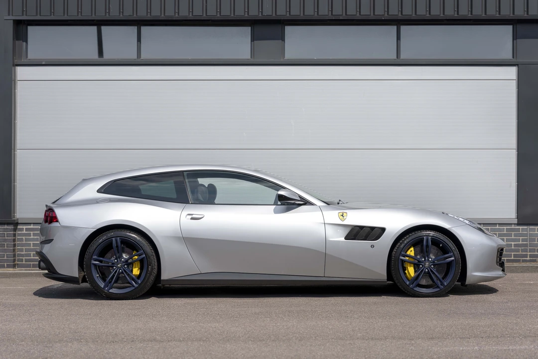 2018 Ferrari GTC4Lusso - Image 4 of 31