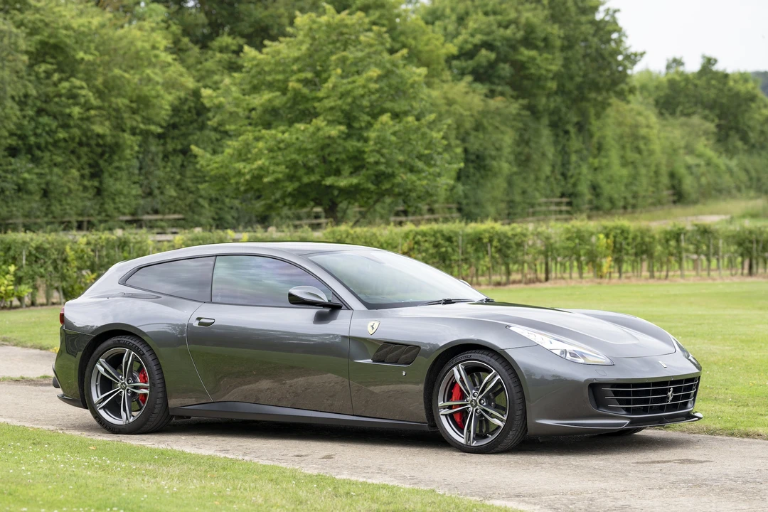 2018 Ferrari GTC4Lusso - Image 18 of 31