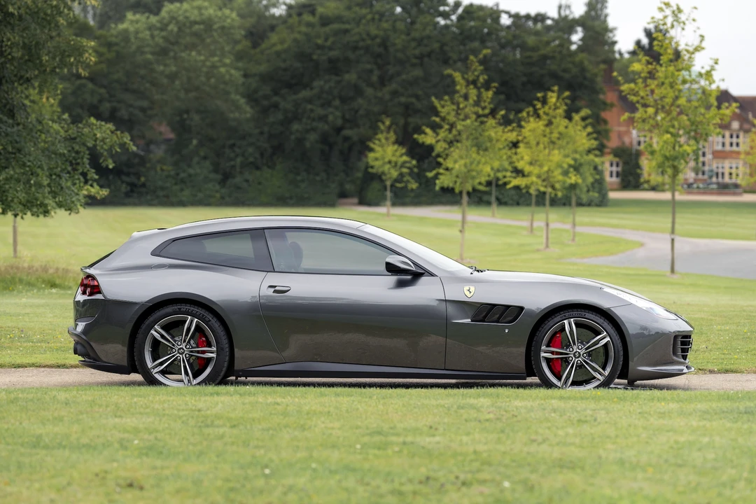 2018 Ferrari GTC4Lusso - Image 23 of 31