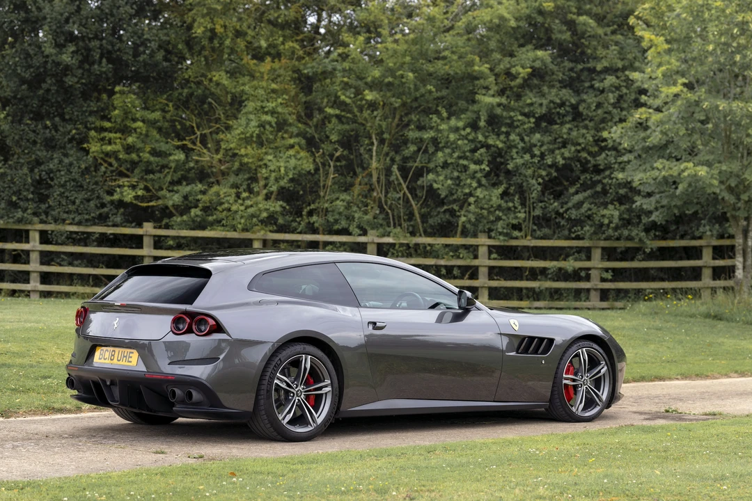 2018 Ferrari GTC4Lusso - Image 25 of 31