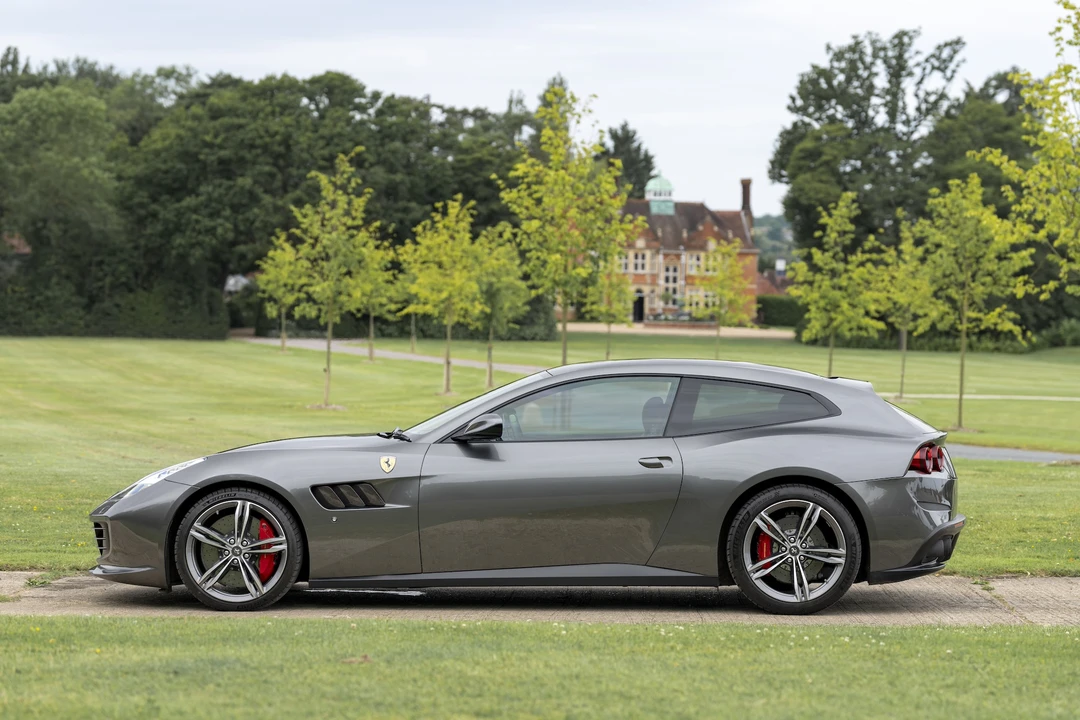 2018 Ferrari GTC4Lusso - Image 28 of 31