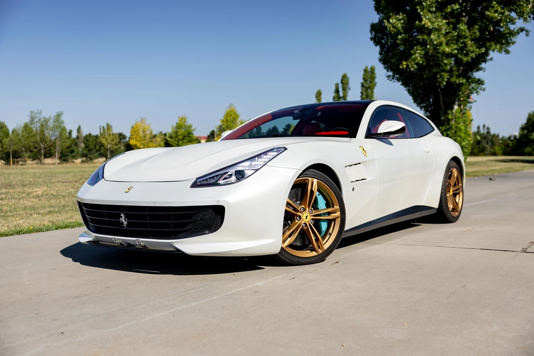 2018 Ferrari GTC4Lusso - Image 9 of 31