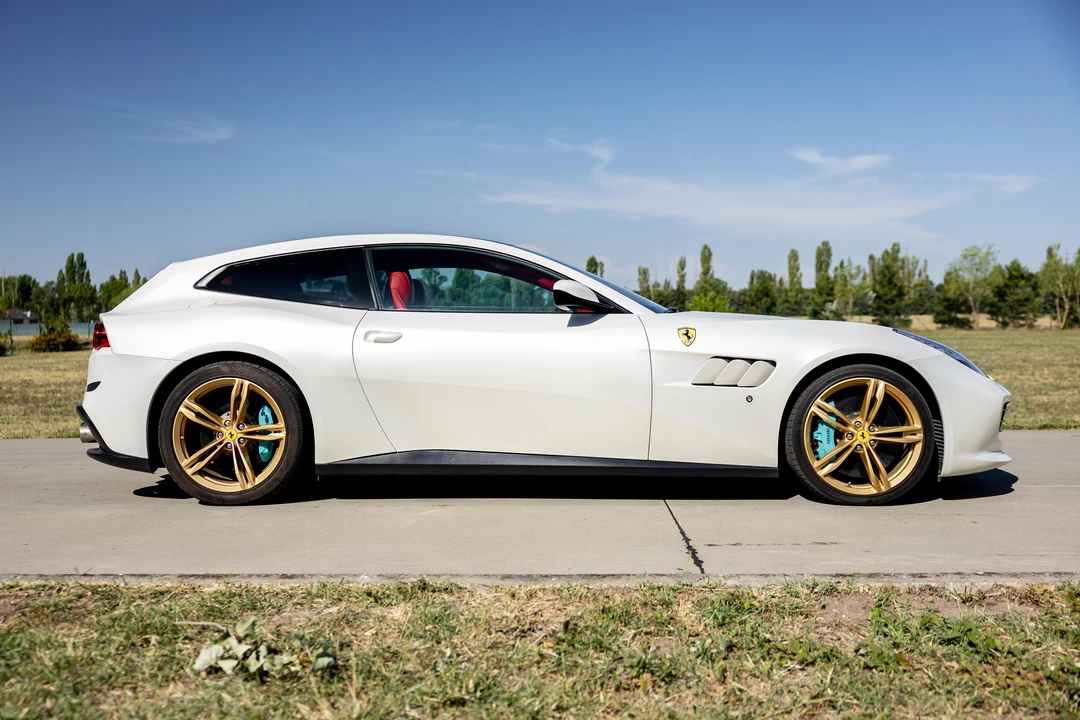 2018 Ferrari GTC4Lusso - Image 4 of 31