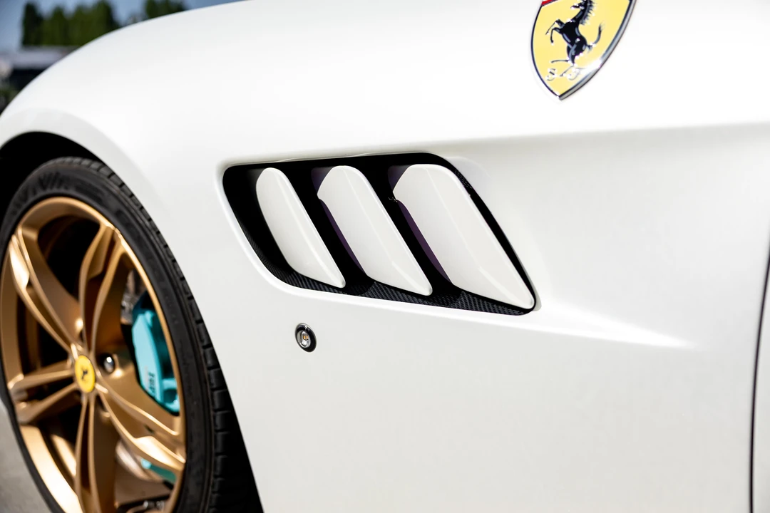 2018 Ferrari GTC4Lusso - Image 26 of 31