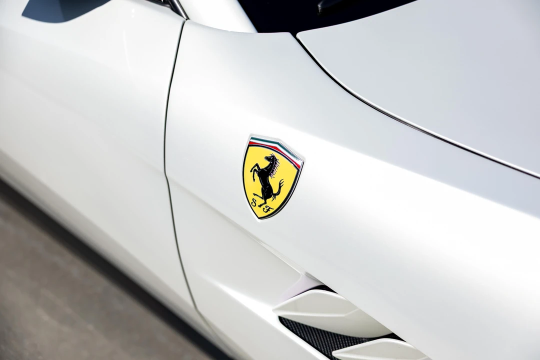 2018 Ferrari GTC4Lusso - Image 28 of 31
