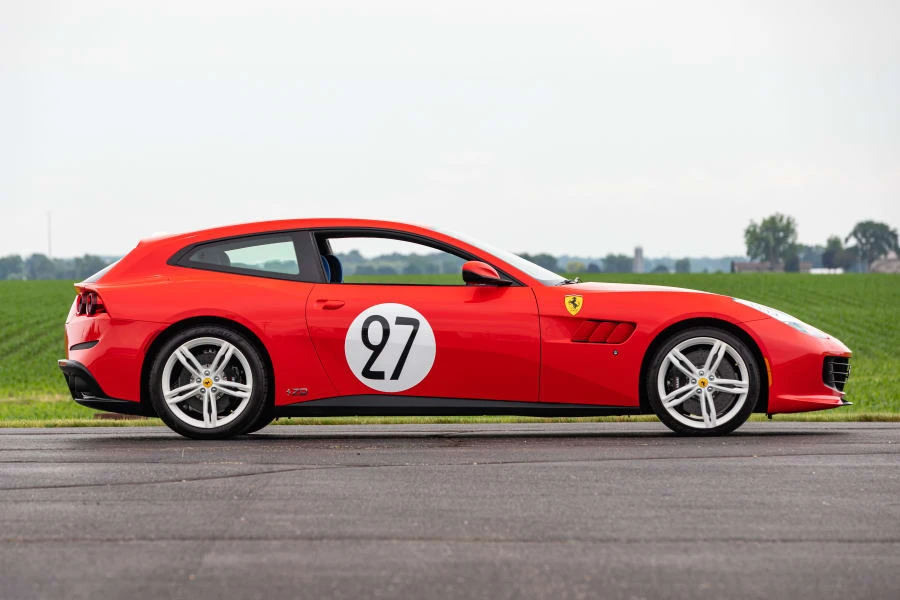 2018 Ferrari GTC4Lusso - Image 2 of 31