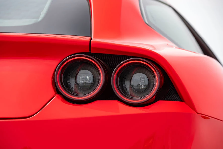 2018 Ferrari GTC4Lusso - Image 19 of 31