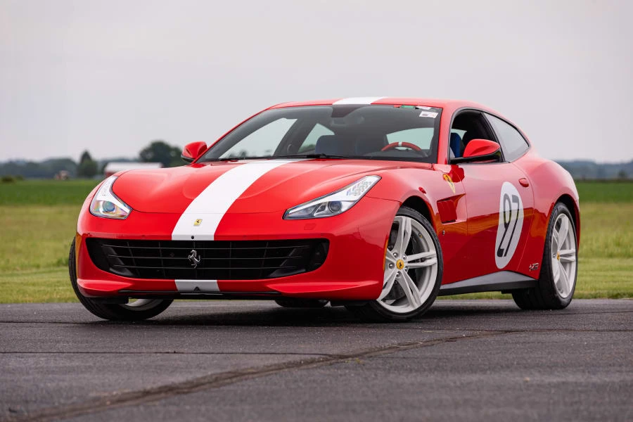2018 Ferrari GTC4Lusso - Image 17 of 31
