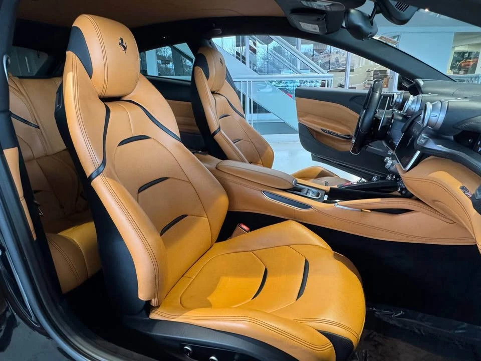 2018 Ferrari GTC4Lusso T - Image 7 of 10