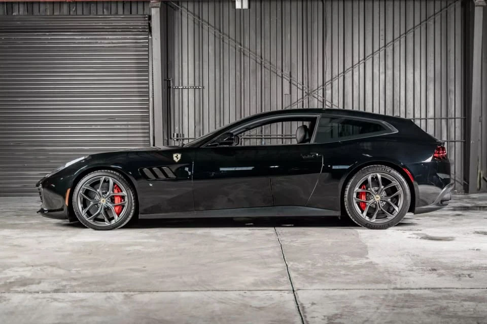 2018 Ferrari GTC4Lusso - Image 4 of 20