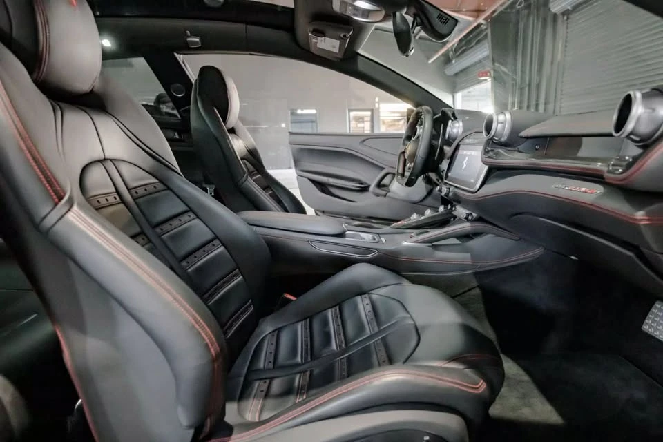 2018 Ferrari GTC4Lusso - Image 18 of 20