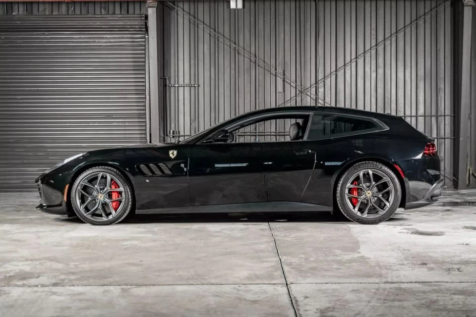 2018 Ferrari GTC4Lusso T - Image 9 of 18