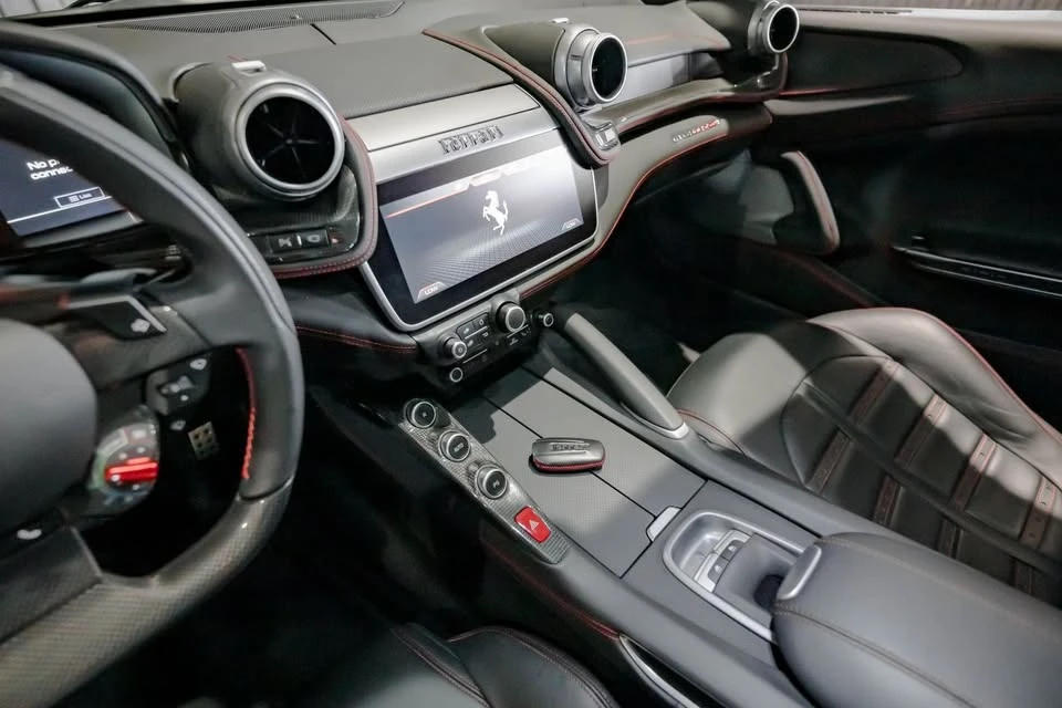 2018 Ferrari GTC4Lusso - Image 10 of 20