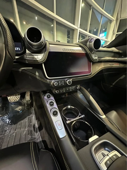 2018 Ferrari GTC4Lusso - Image 14 of 14