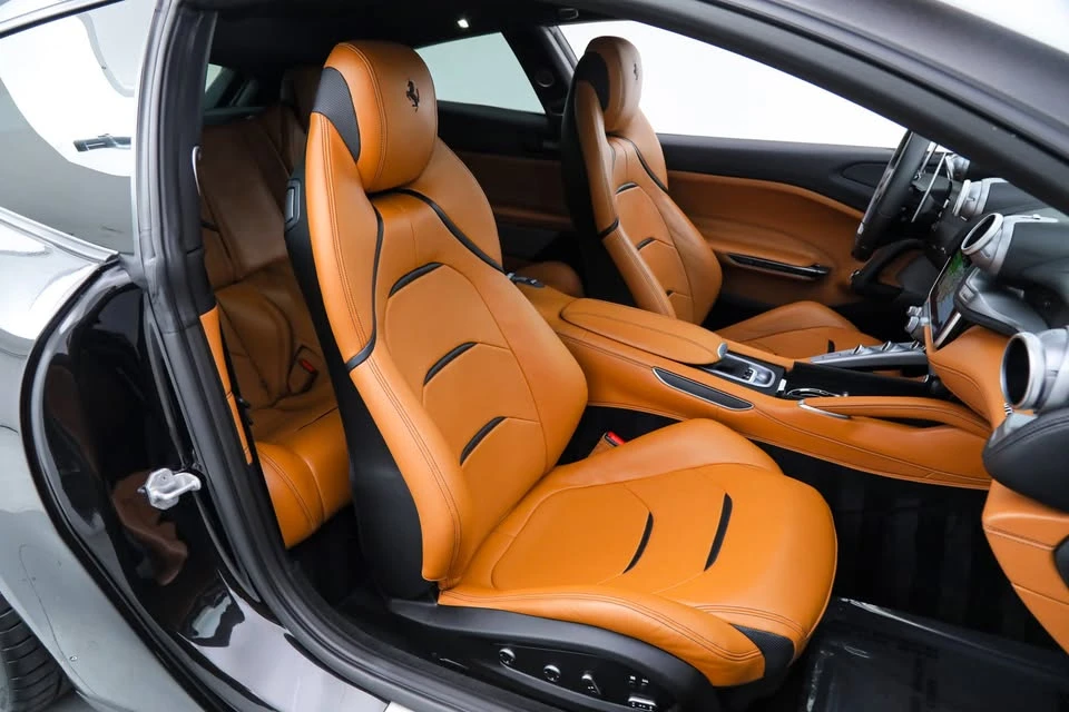2018 Ferrari GTC4Lusso - Image 6 of 8