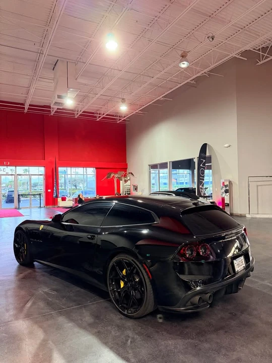 2018 Ferrari GTC4Lusso - Image 3 of 4
