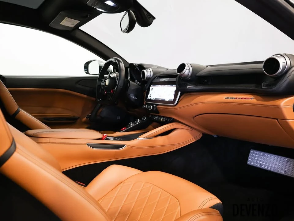 2018 Ferrari GTC4Lusso - Image 9 of 19