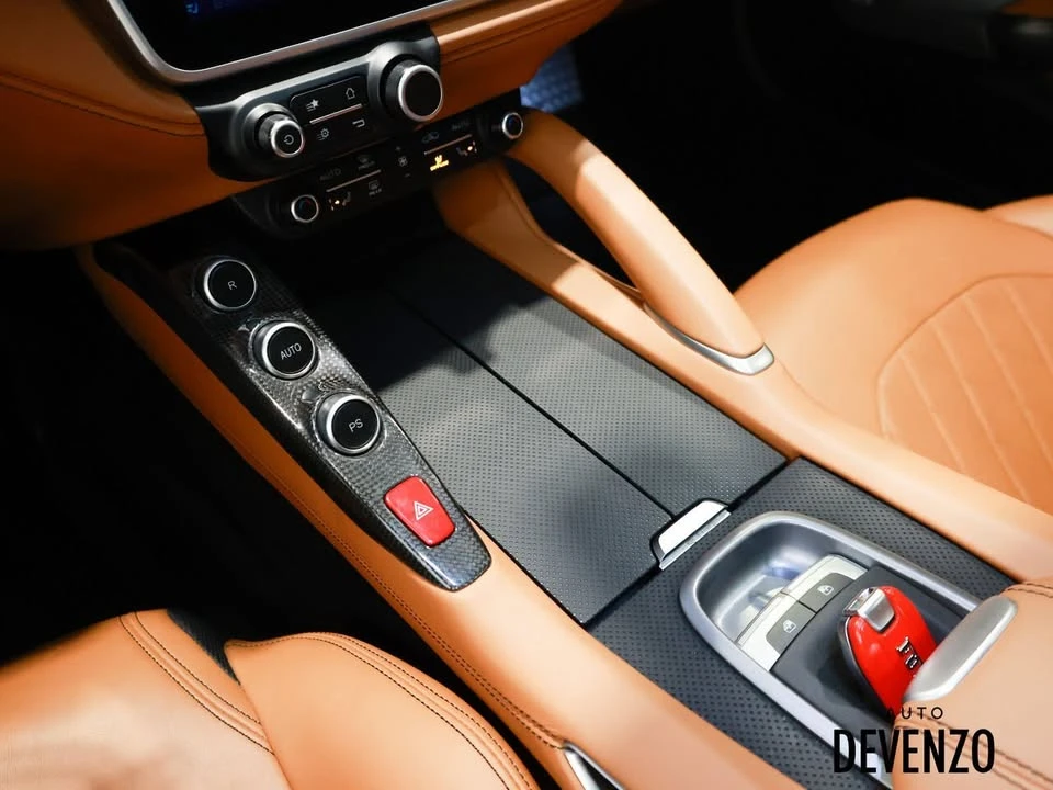 2018 Ferrari GTC4Lusso - Image 17 of 19