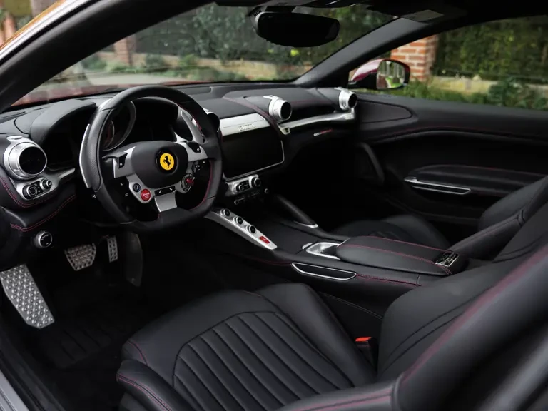 2018 Ferrari GTC4Lusso - Image 5 of 31