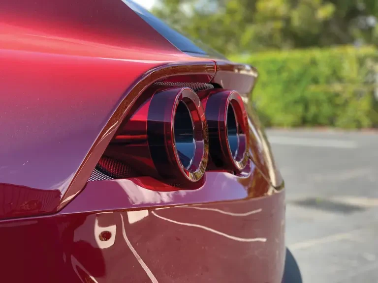 2018 Ferrari GTC4Lusso - Image 16 of 17