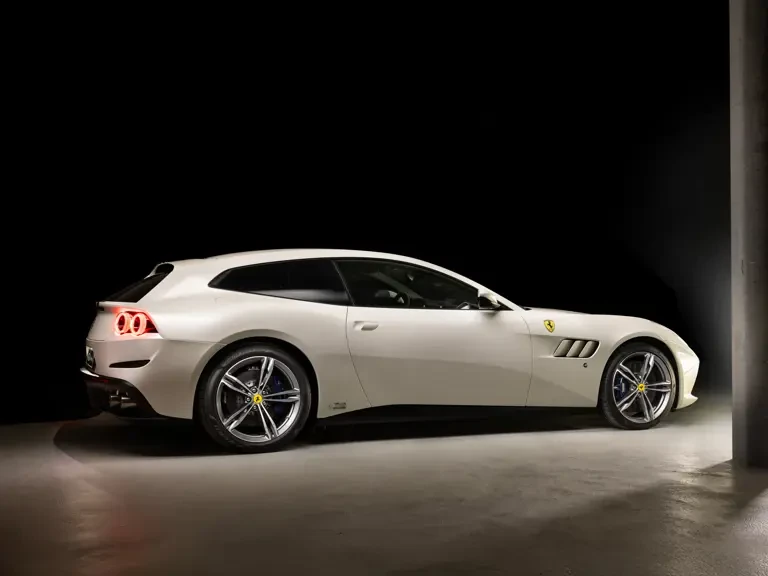 2018 Ferrari GTC4Lusso - Image 3 of 31