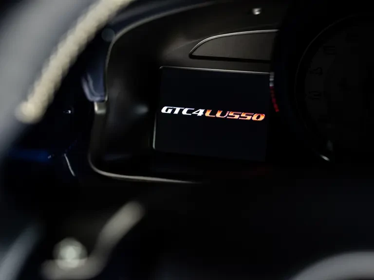 2018 Ferrari GTC4Lusso - Image 16 of 31